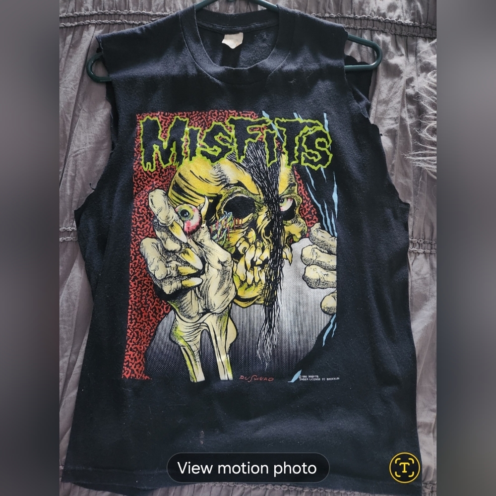 VINTAGE BAND TEE